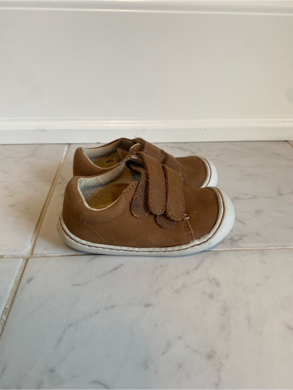 Footmates Kids Brown Leather Velcro Sneakers